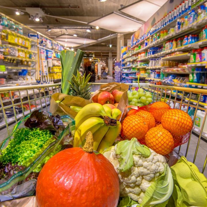 10 Money Saving Tips for Grocery Shopping on a Budget