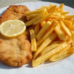 Fish in batter with skinny chips