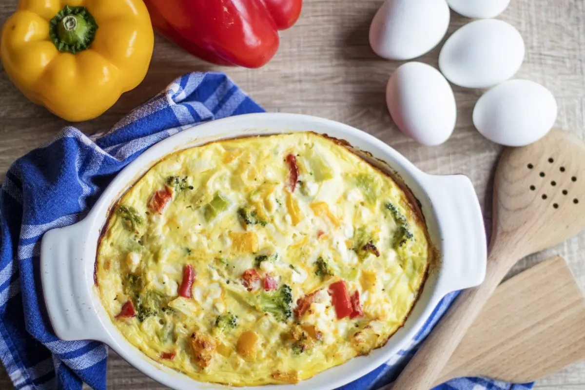 Baked omlette with peppers
