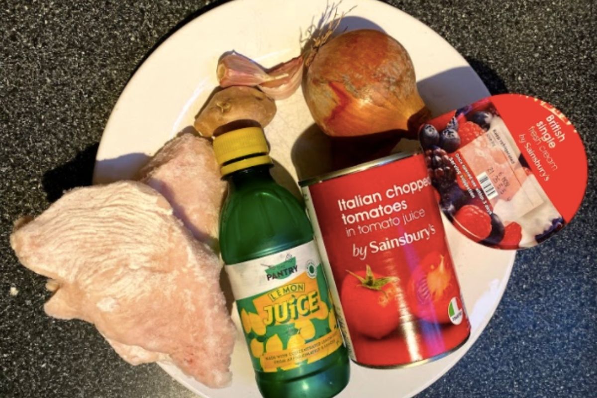 Chicken breasts, lemon, tinned tomatoes and spices