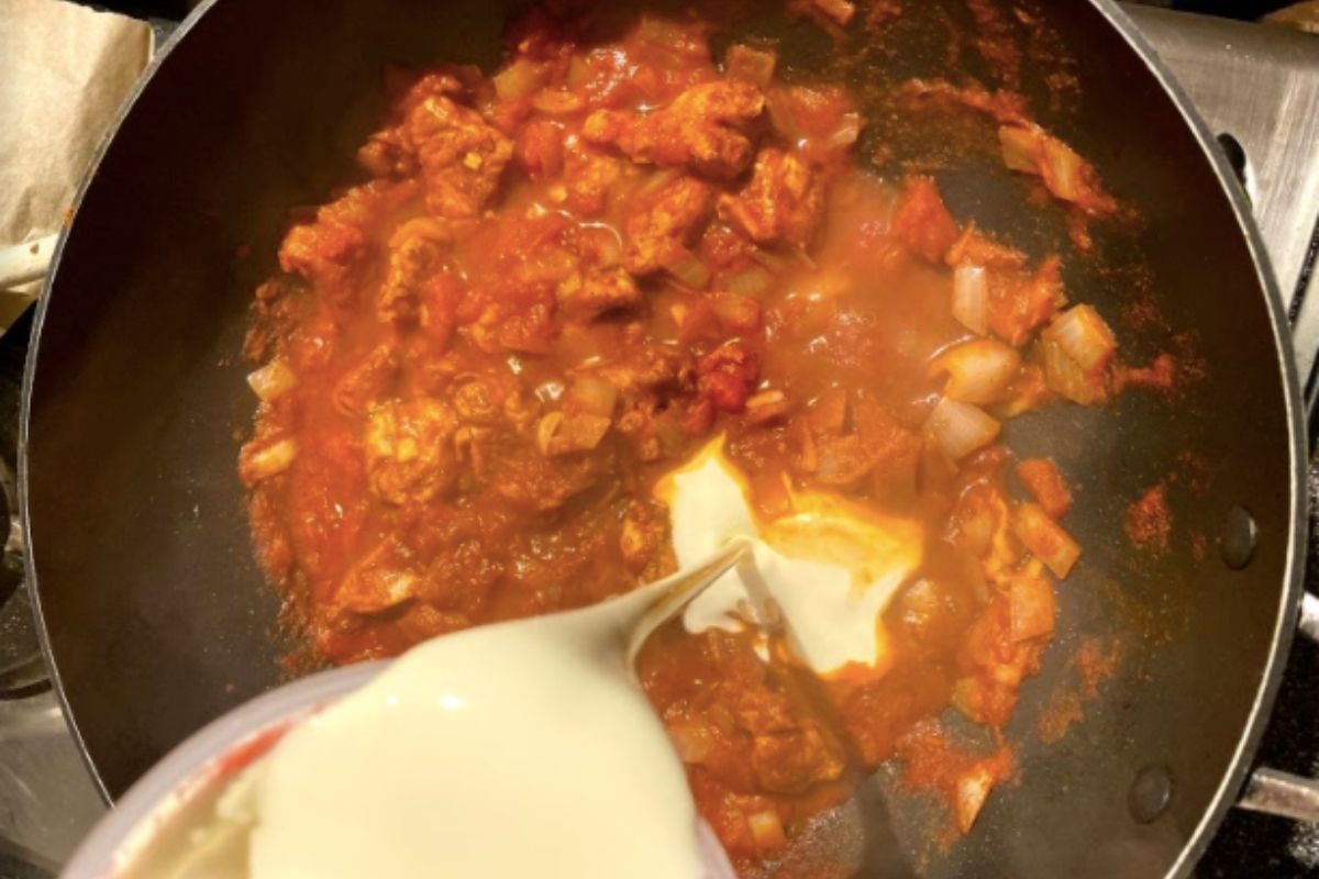 Chicken tikka masala curry with cream