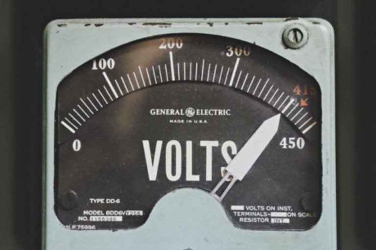 Volt gauge
