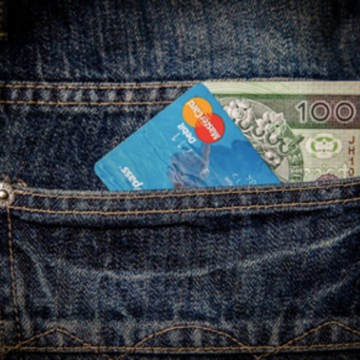 Can You Earn Rewards By Using Your Credit Card? Find Out Here