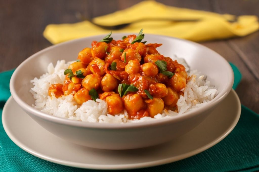 Chickpea curry in a bowl
