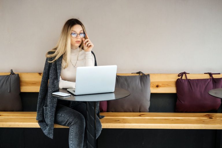 4 Tips For Improved Money Management & Peace Of Mind