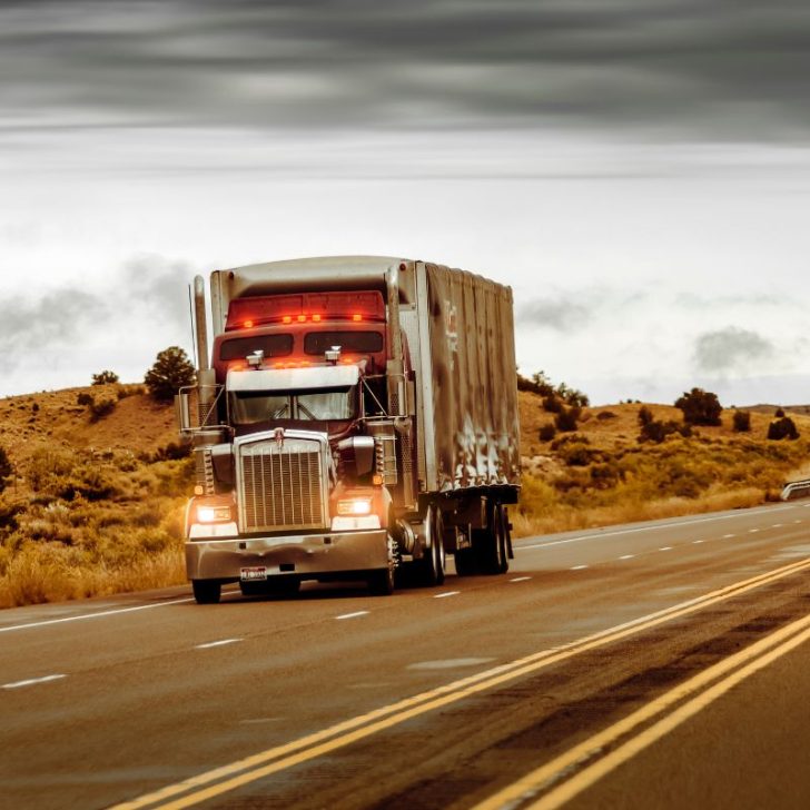 <strong>Factors to Consider When Financing a Truck: Key Considerations for Fleet Owners and Trucking Companies</strong>