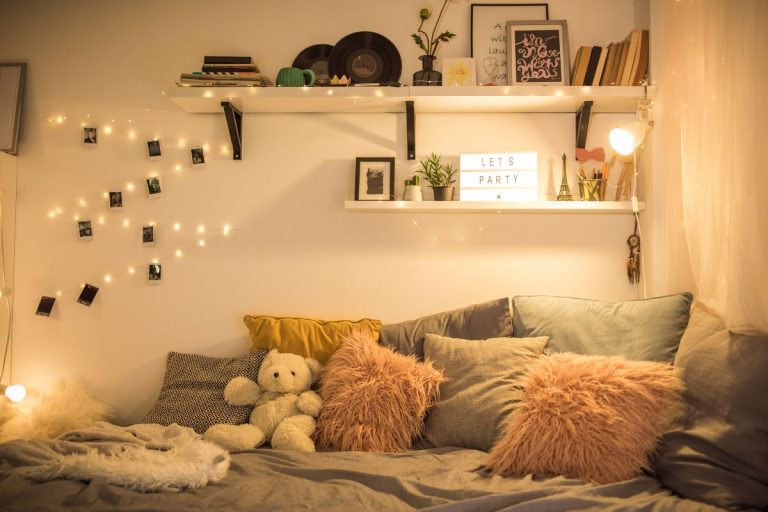 How to Help Your Foster Pre-Teen Design the Perfect Bedroom
