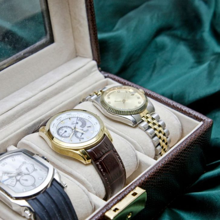 How to Make Money Buying and Selling Watches