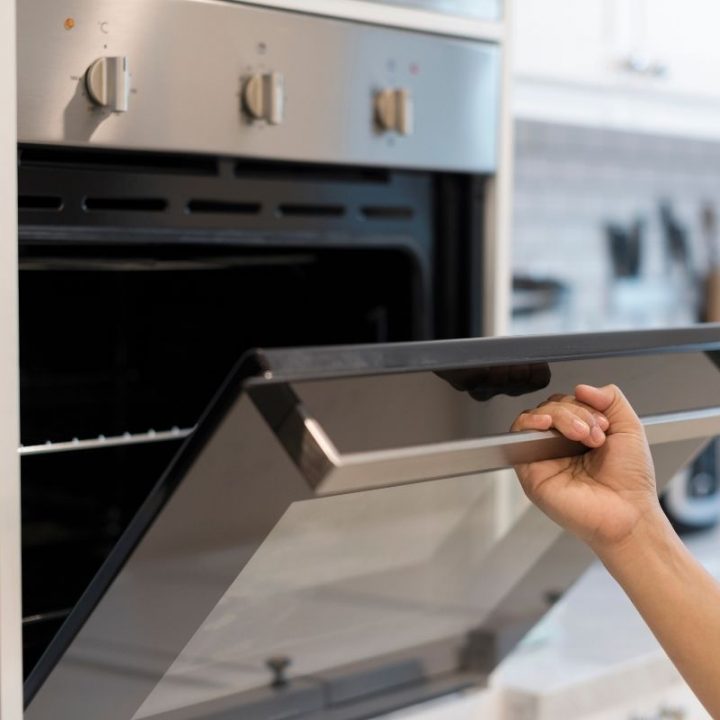 How to Save On Your Oven Replacement