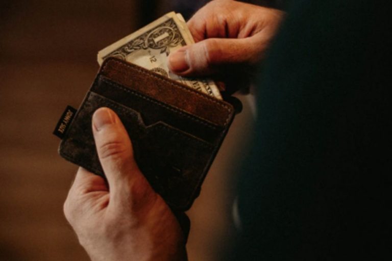 Need A Gift For Your Husband? Here Are Some Ideas That Won’t Break The Bank