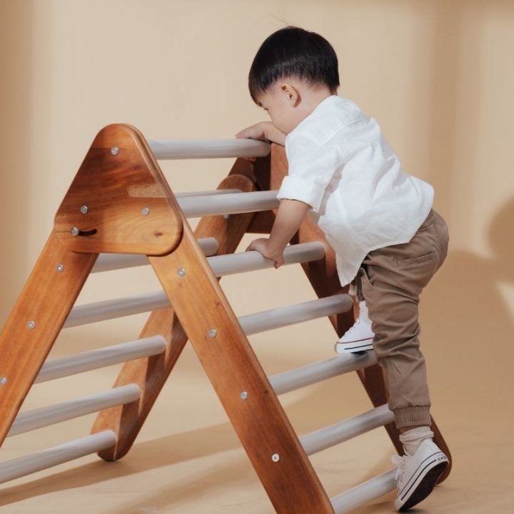 The role toys play in your toddler’s growth & development