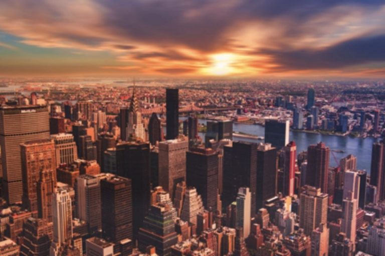 Top Tips for Moms Who Want to Visit New York Without Breaking the Bank