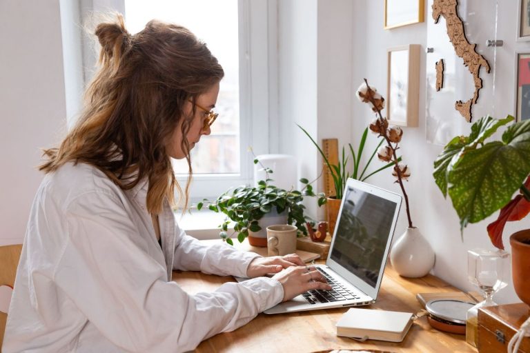 Understanding the Risks: What You Need to Know Before Getting a Merchant Cash Advance or Cash Flow Loan