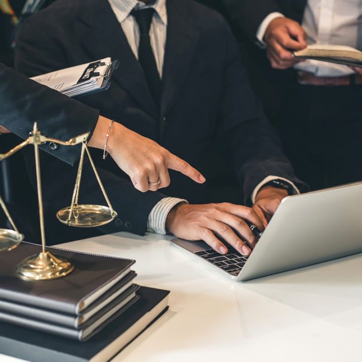 What You Need To Know Before Hiring A Lawyer In The UK