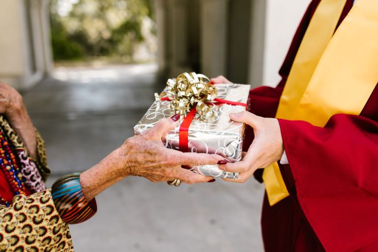 Your Graduation Gift Guide